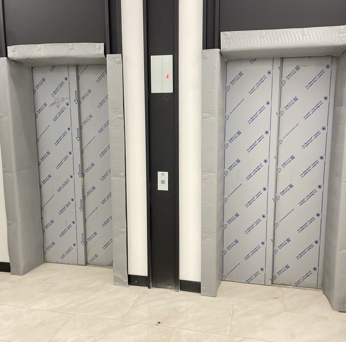 Защита дверей от повреждений во время ремонта Защита дверей от ударов